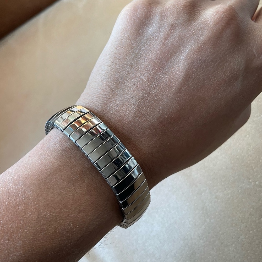 Watch band style bracelet metallic silver stretch adjustable reflective glam - Picture 3 of 6